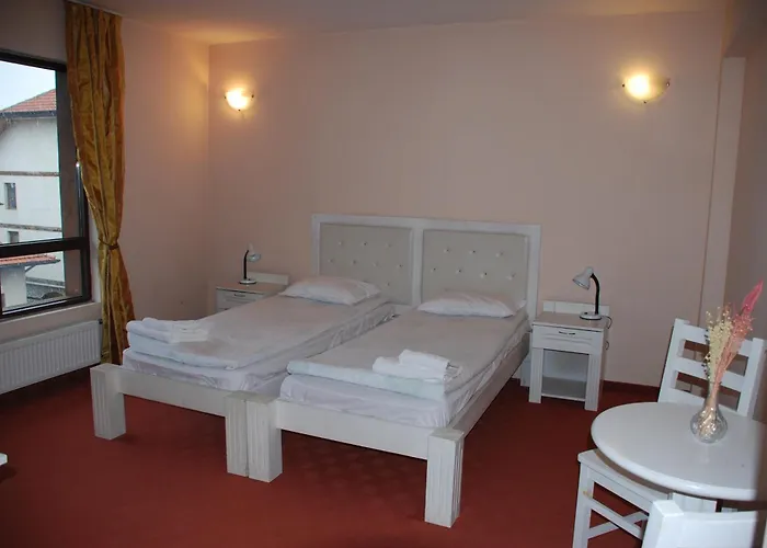 Anex 3* بانسكو